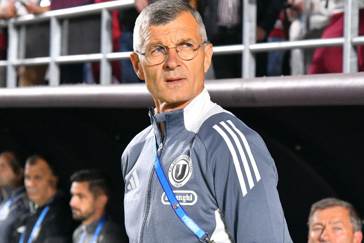 „Se pare că metoda asta funcționează” » Sabău dezvăluie secretul, după demonstrația de fotbal a lui U Cluj în Giulești