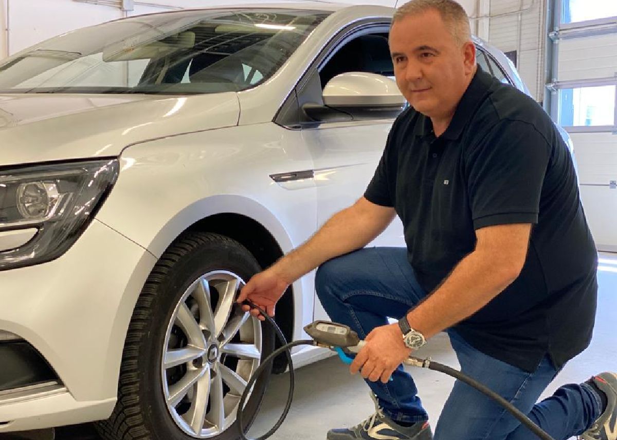 Titi Aur și-a scos la vânzare vila de 800.000 de euro: „5 dormitoare, piscină acoperită, saună, grădină” » În ce oraș din România se află