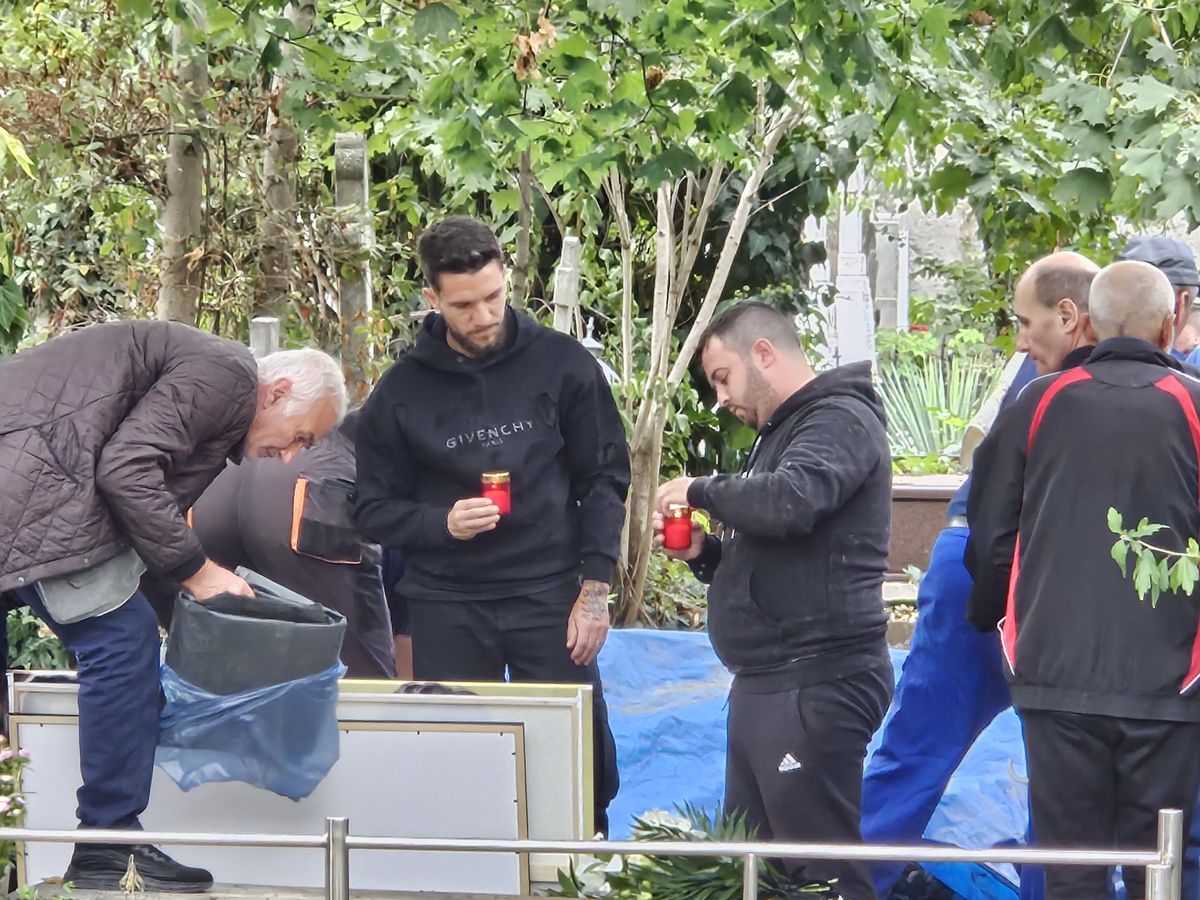 Gigi Mulțescu a fost înmormântat cu onoruri militare în Cimitirul „Reînvierea” » Peste 200 de oameni au venit să-și ia rămas-bun de la legenda lui Dinamo