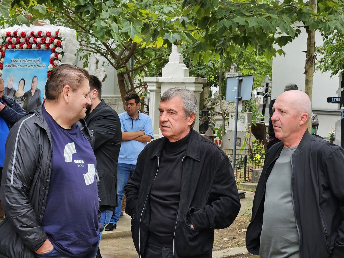 Gigi Mulțescu a fost înmormântat cu onoruri militare în Cimitirul „Reînvierea” » Peste 200 de oameni au venit să-și ia rămas-bun de la legenda lui Dinamo