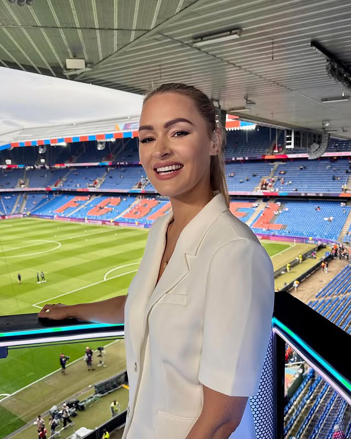 Celebra prezentatoare, gafă jenantă pe post: „Chiar l-a numit VIRGIN van Dijk?”