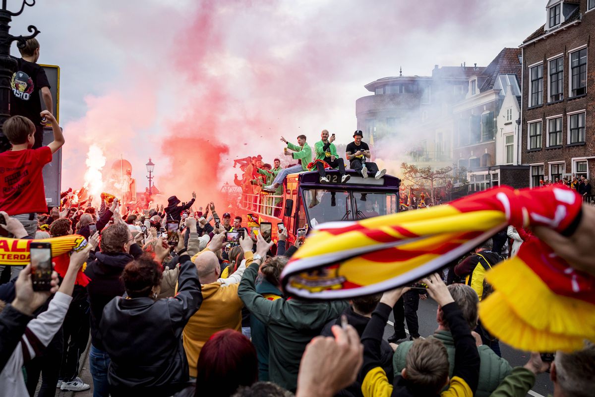 Cum vor fi întâmpinați fanii lui FCSB la Deventer: „Îi așteptăm pe români!”