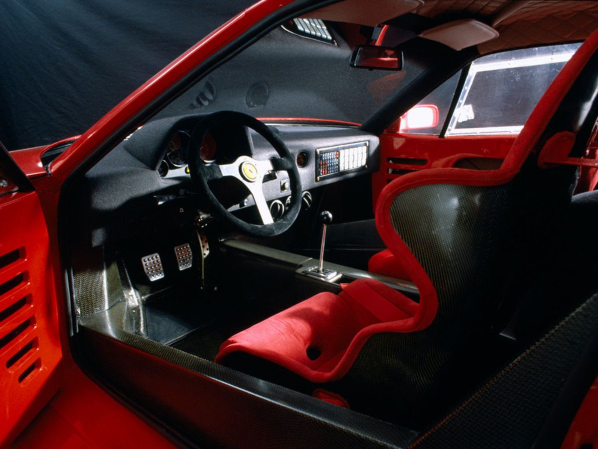 Colecția de mașini a lui Lewis Hamilton