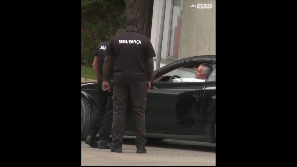 S-au speriat că le ia și lor banii! » Benfica a impus o clauză „anti-Mourinho” + primele declarații la prezentare