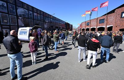 Cum vor fi întâmpinați fanii lui FCSB la Deventer: „Îi așteptăm pe români!”