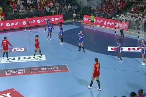 România a fost învinsă de Franța cu scorul de 27-32 într-un meci amical disputat la Oradea.