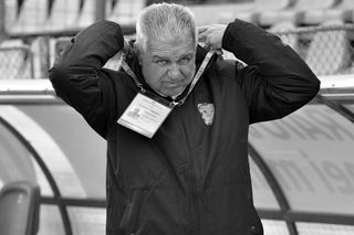 Florin Marin s-a stins în spital » Fostul fundaș al Stelei și antrenor la Craiova și Dinamo, răpus de o boală cruntă