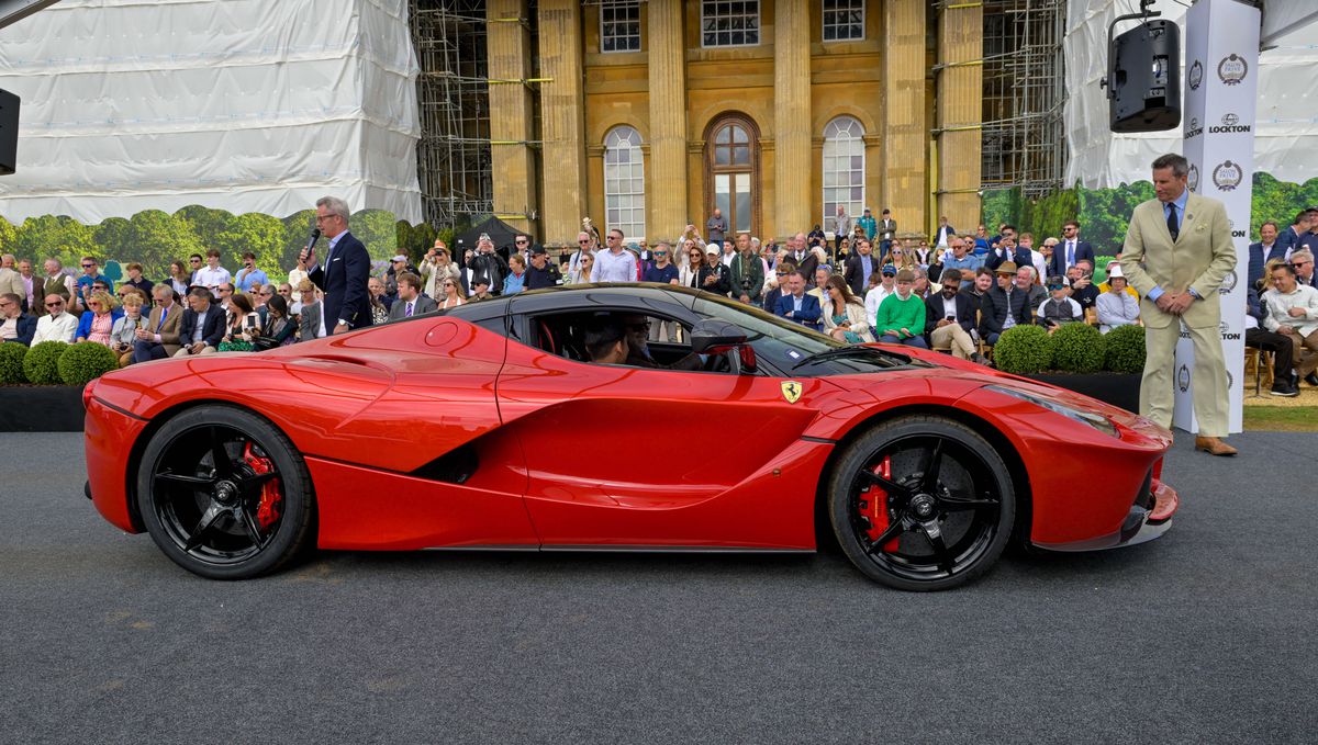 Hamilton dezvăluie de ce și-a vândut colecția de automobile: „Dacă îmi voi mai cumpăra o mașină, aceasta va fi!”