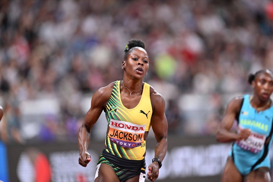 Fast and Furious: Noah Lyles s-a calificat cu cea mai bună performanță a sezonului în finala probei de 200 de metri de la Mondiale