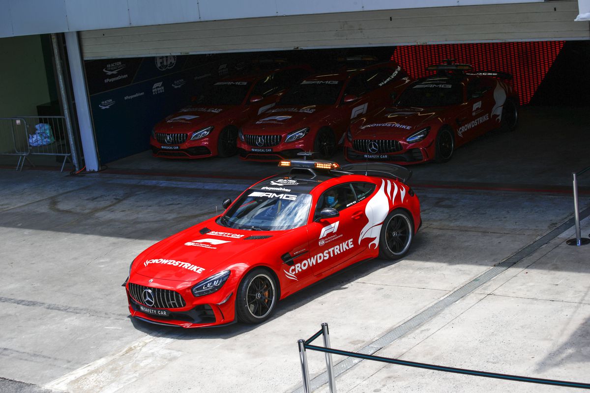 Hamilton dezvăluie de ce și-a vândut colecția de automobile: „Dacă îmi voi mai cumpăra o mașină, aceasta va fi!”