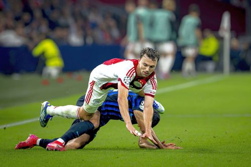 Youri Regeer, mijlocașul lui Ajax, în meciul cu Inter/ foto Imago Images