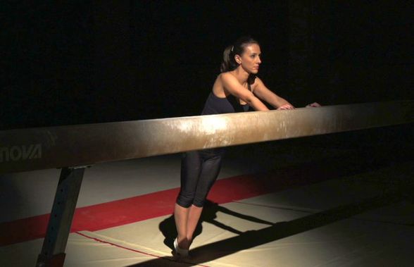 „Fata de aur”, dezvăluiri inedite din timpul turnării documentarului despre Andreea Răducan » Filmul redă lupta de aproape 20 de ani a fostei gimnaste pentru a-și recupera medalia pierdută la Sydney