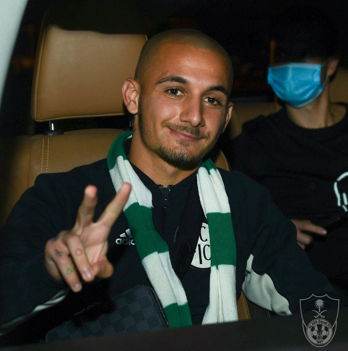 FOTO + VIDEO Cum a fost primit Alexandru Mitriță la Al Ahli + Primele declarații: „Este un club mare și va fi o provocare pentru mine”