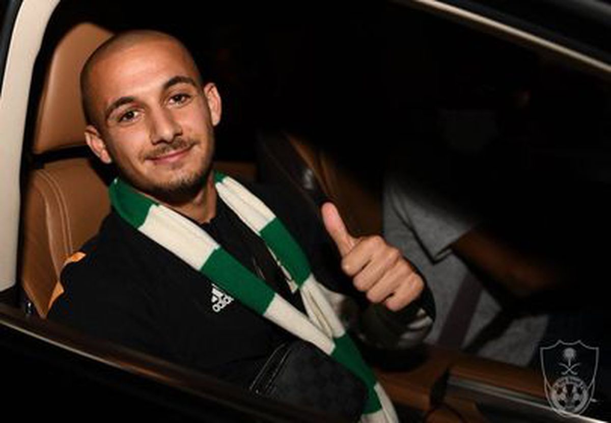 FOTO + VIDEO Cum a fost primit Alexandru Mitriță la Al Ahli + Primele declarații: „Este un club mare și va fi o provocare pentru mine”