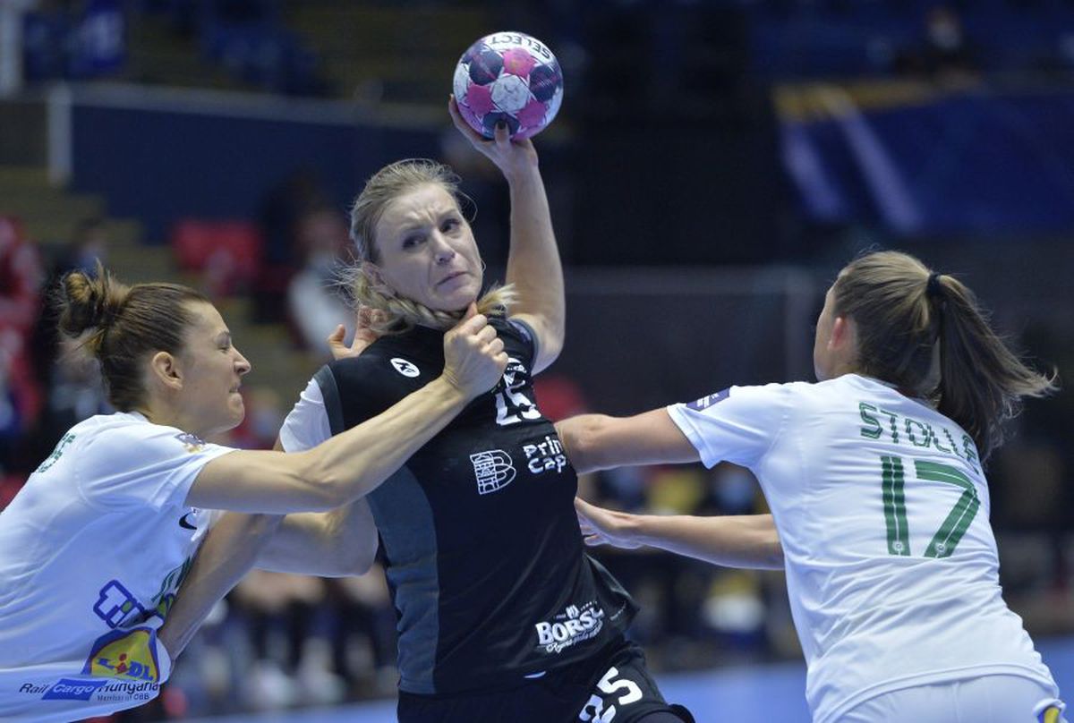 CSM BUCUREȘTI - FERENCVAROS 25-19. A revenit Neagu, au revenit victoriile! Cum arată clasamentul grupei A din Liga Campionilor