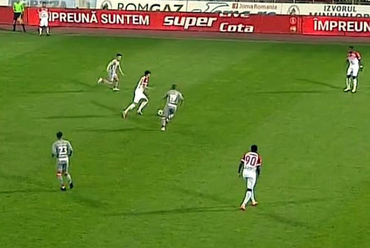 Confuzie la Hermannstadt - UTA » Cum a dat „centralul” Mladinovici drumul la meci?