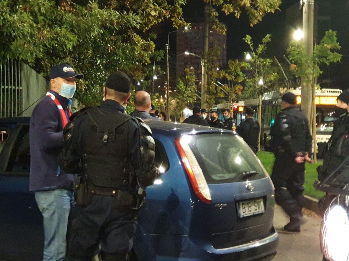 Fanii lui Dinamo, înaintea partidei cu Craiova