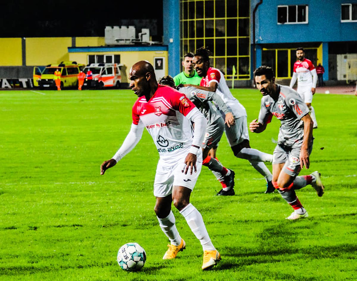 HERMANNSTADT - UTA 1-1 » Egal spectaculos la Mediaș! Cum arată clasamentul acum