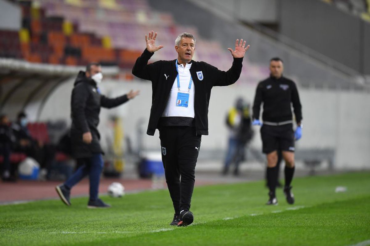 DINAMO. Cornel Dinu, reticent în privința noii vedete a „câinilor”: „Să nu fi fost pe la berăria din peluză” + Sare în apărarea lui Contra: „Indiscutabil trebuie lăsat!”