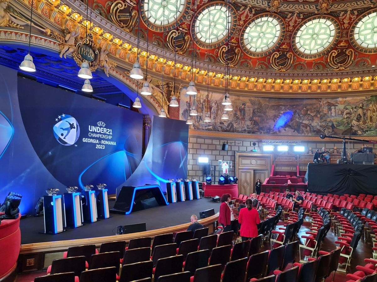 Antrenori legendari, fotbaliști de Liga Campionilor » Cine sunt adversarii României U21 în grupa de la Euro 2023