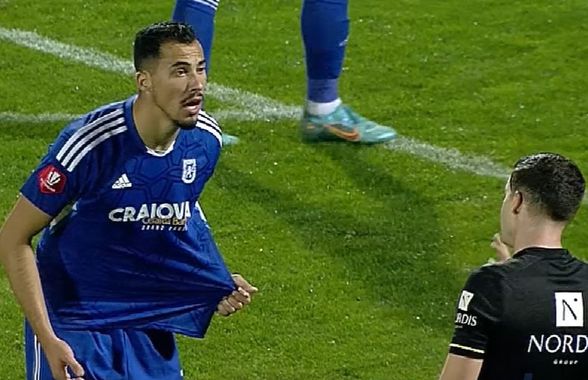 Două faze controversate în finalul reprizei la Dinamo - FCU Craiova » Penalty clar nedat și posibil gol nevalidat