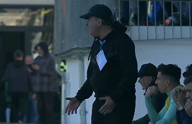 Gică Hagi, ieșire nervoasă în meciul cu Alexandria din Cupă » Toată lumea a înlemnit pe bancă: „Nu aș vrea să fiu acum în vestiar!”
