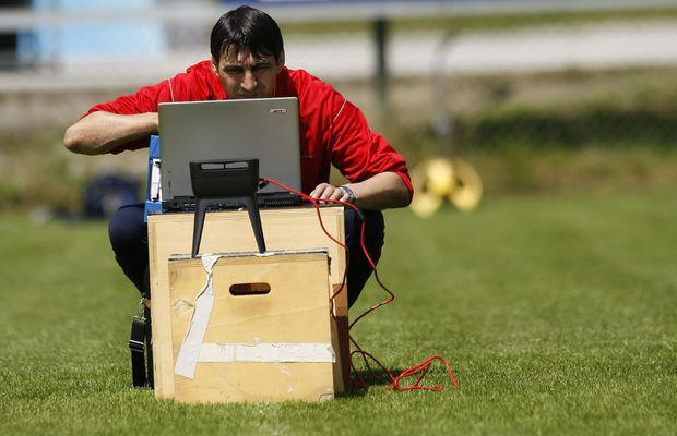 Am fost înapoiați dintotdeauna » Revelația lui Becali a fost prefațată de cea a lui Pițurcă: „Apă plată?! Ești nebun!”