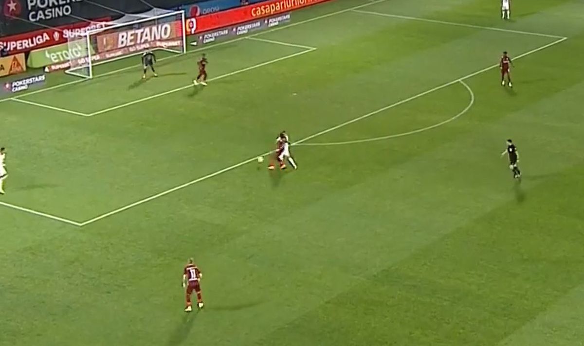 Istvan Kovacs, gafe în serie cu o lună înainte de Mondial » 3 erori majore și în CFR Cluj - Sepsi!