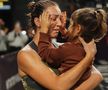 Patricia Țig alături de micuța Sofia într-un moment emoționant / FOTO Transylvania Open