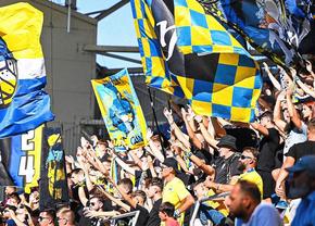 Petrolul anunță cum va comercializa biletele pentru derby-ul cu FCSB: „Nu există posibilitatea de a fi procurate individual”