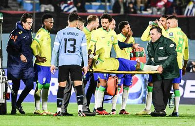 Al Hilal anunță un verdict horror pentru Neymar » Brazilianul va fi operat și poate sta pe tușă un an!