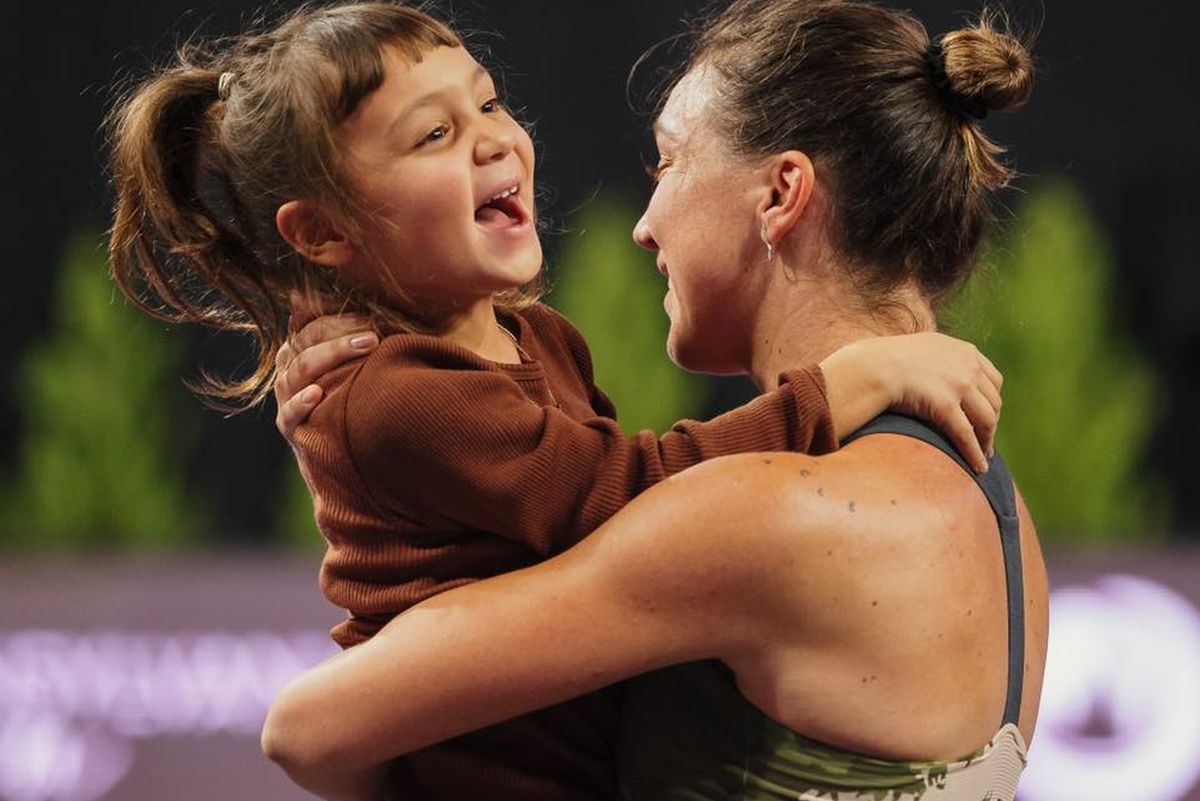 Imagini emoționante la Transylvania Open, a izbucnit în plâns cu fiica în brațe: „Viața mea înseamnă mai mult decât un meci de tenis”