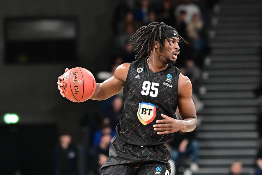 JL Bourg a triumfat în EuroCup! Adam Mokoka, fostul jucător al lui U-BT Cluj-Napoca, a fost MVP-ul finalei: „A fost un război și l-am câștigat”