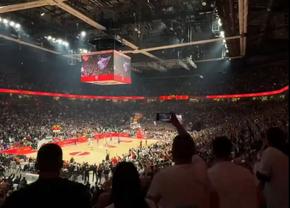 Steaua Roșie - Barcelona, derby-ul Euroligii de baschet, s-a jucat într-o atmosferă imposibil de descris în cuvinte » Bine că există imaginile!