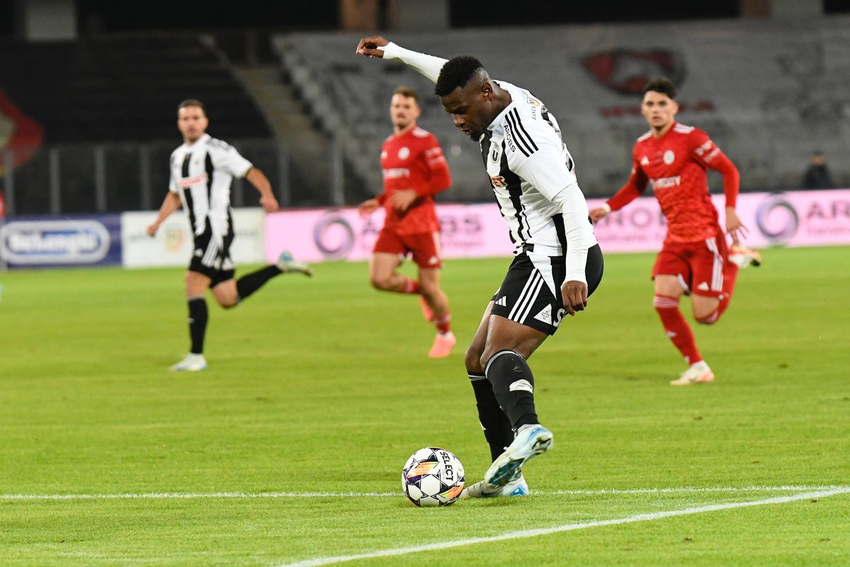 Sabău visează cu ochii deschiși: „Arătăm ca o echipă de pe primul loc!”