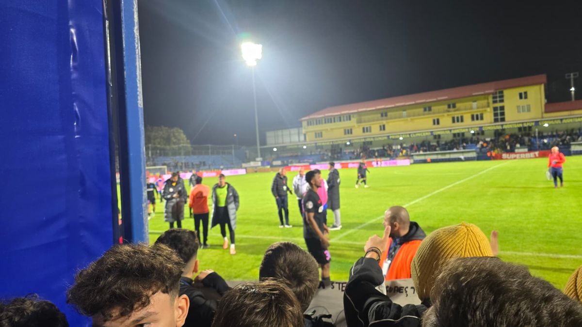 Scandal la finalul meciului dintre Metaloglobus și FCSB! Reporterii GSP au surprins toate imaginile