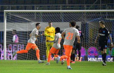 ISTORIE! Metaloglobus face surpriza campionatului cu FCSB și obține prima victorie în Superligă » Cum arată clasamentul acum, cu roș-albaștrii departe de play-off