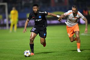 Metaloglobus - FCSB, ocazii mari pentru campioană în debutul partidei
