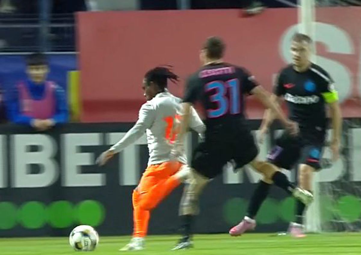 Metaloglobus - FCSB: penalty-ul gazdelor a fost anulat