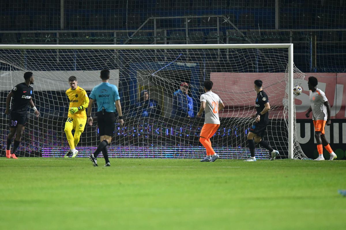 Așa a obținut Metaloglobus PRIMA ei victorie în Superligă: video cu faza de fotbal-șampanie!