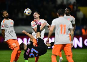 FCSB - Metaloglobus » Echipele probabile: pe cine va miza campioana în meciul ultimei speranțe la play-off