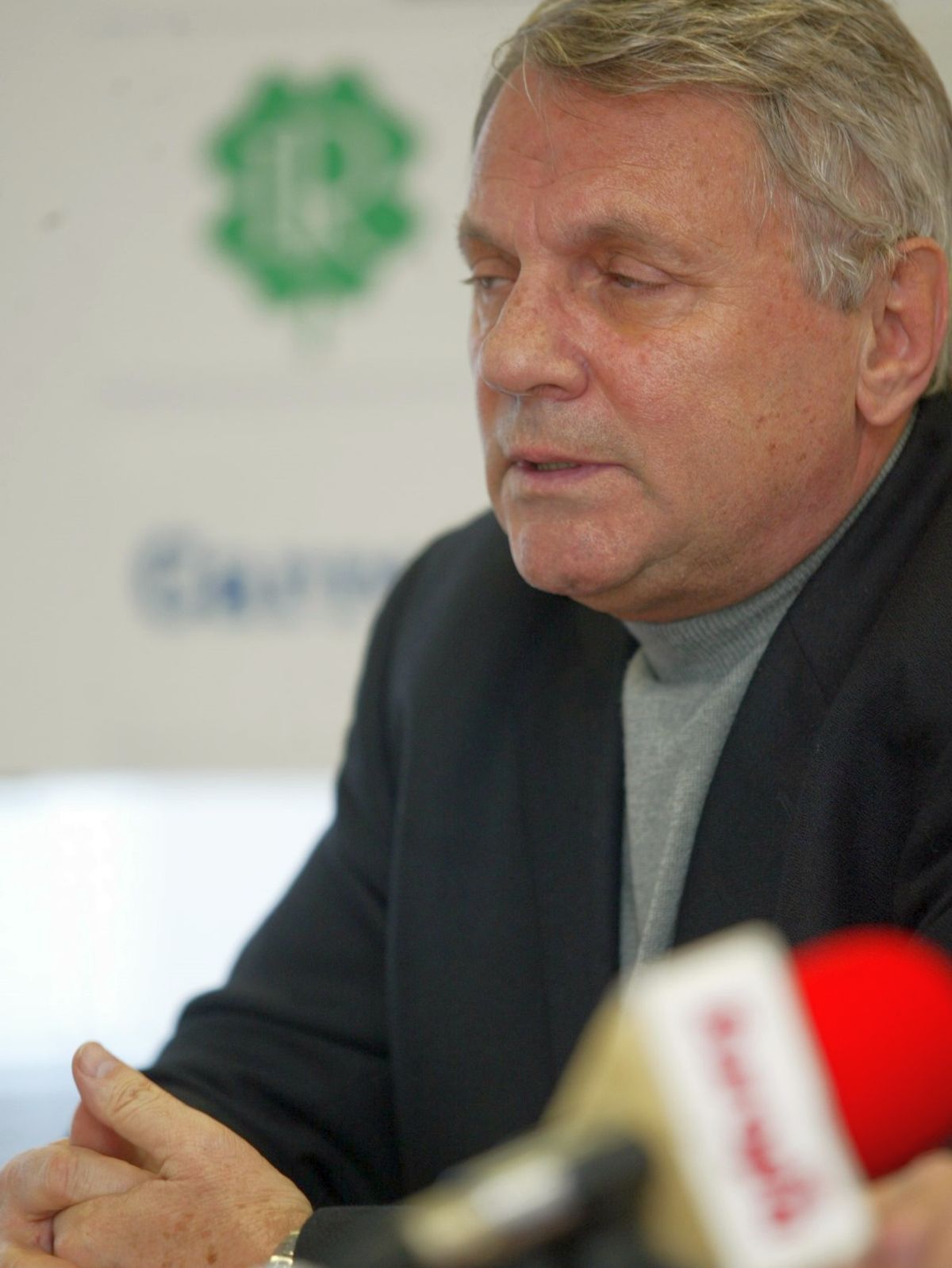 Fostul selecționer a făcut o radiografie dezarmantă: „Nimeni de la națională n-are vocație de lider!” » Traumatizat de drama din Rahova: „Nu mai ai aer când vezi așa ceva”