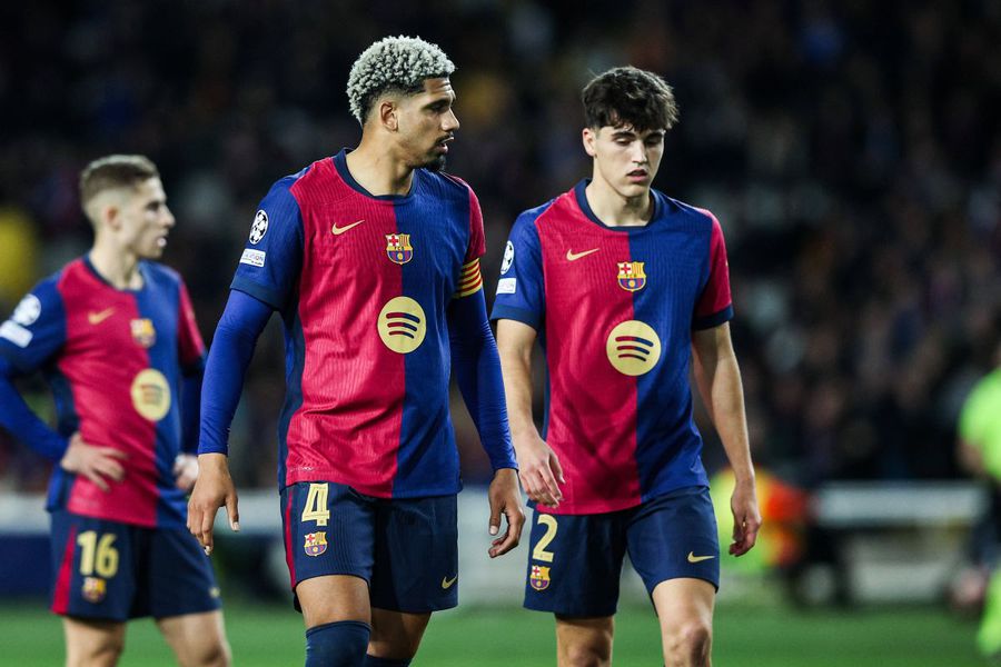 Pau Cubarsi și Ronald Araujo nu formează un tandem redutabil defensiv în acest sezon la Barcelona / Foto: Imago Arma letală a lui Hansi Flick nu mai face diferența » Cum contracarează adversarii strategia Barcelonei