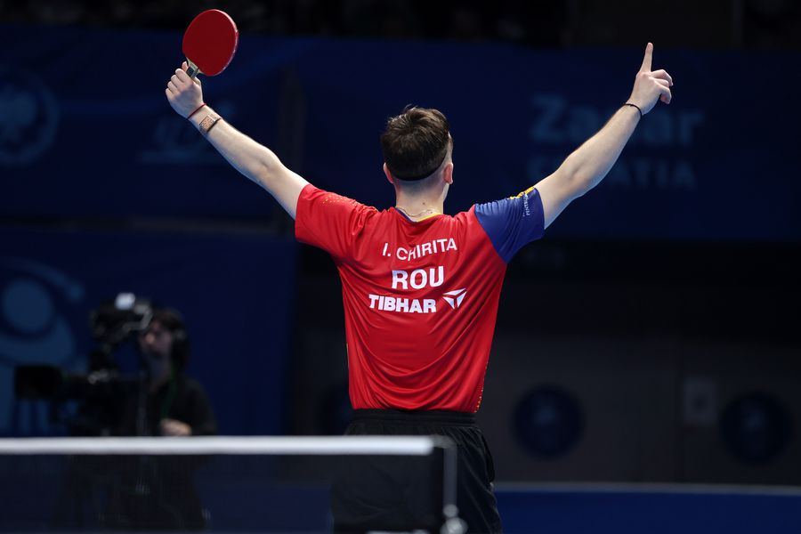 Iulian Chiriță după un punct reușit FOTO ETTU Echipa masculină a României luptă și ea pentru aur la Campionatul European de tenis de masă » Victorie cu 3-0 în fața Sloveniei