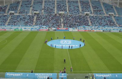 Scandări reprobabile la adresa lui Mircea Lucescu în timpul meciului Universitatea Craiova - Unirea Slobozia