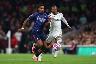 Arsenal se impune pe terenul celor de la Fulham și revine în fruntea clasamentului din Premier League