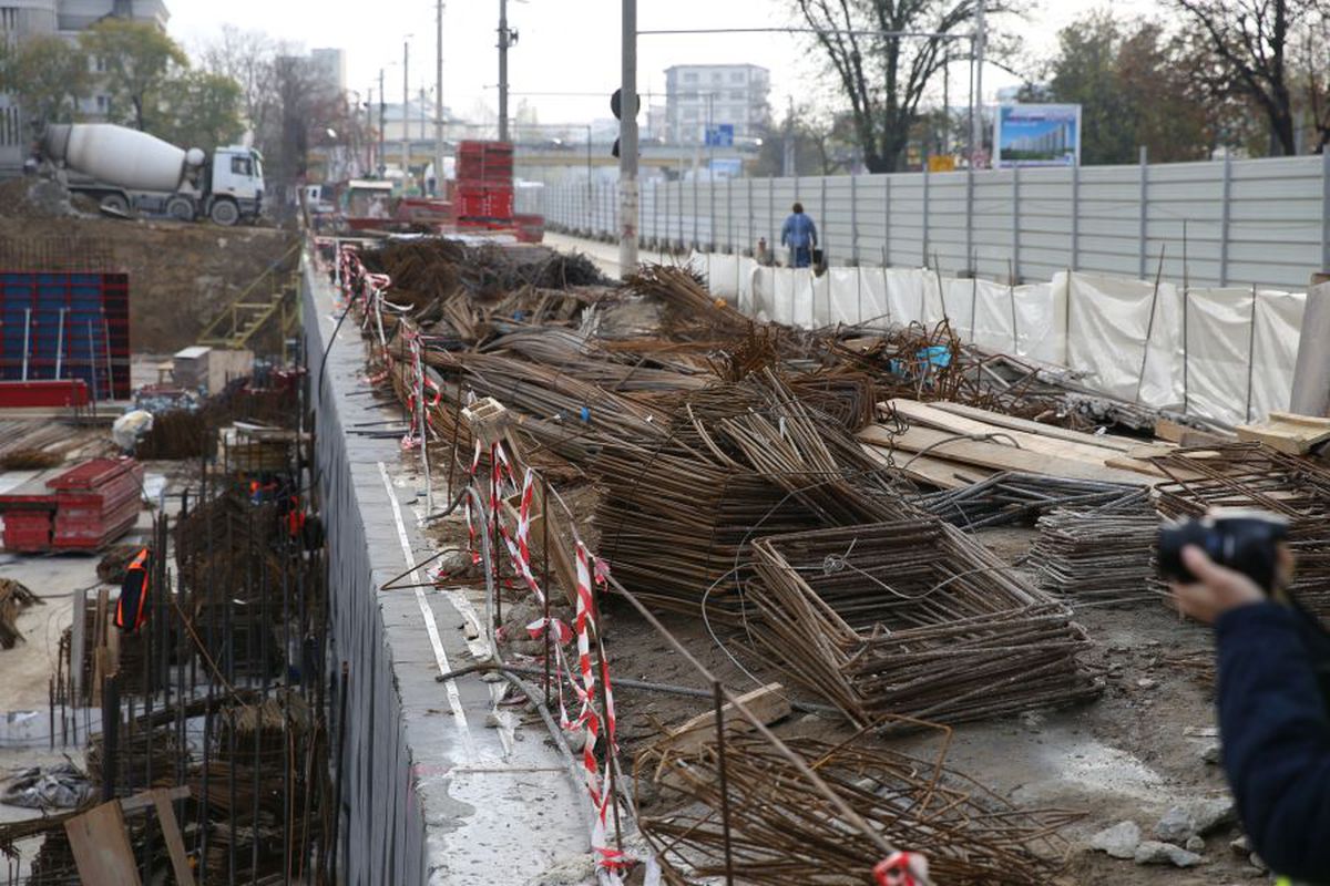 FOTO + VIDEO Ludovic Orban, în inspecție la stadioanele pentru Euro 2020: „S-a bătut pasul pe loc! S-au pierdut ani buni degeaba”