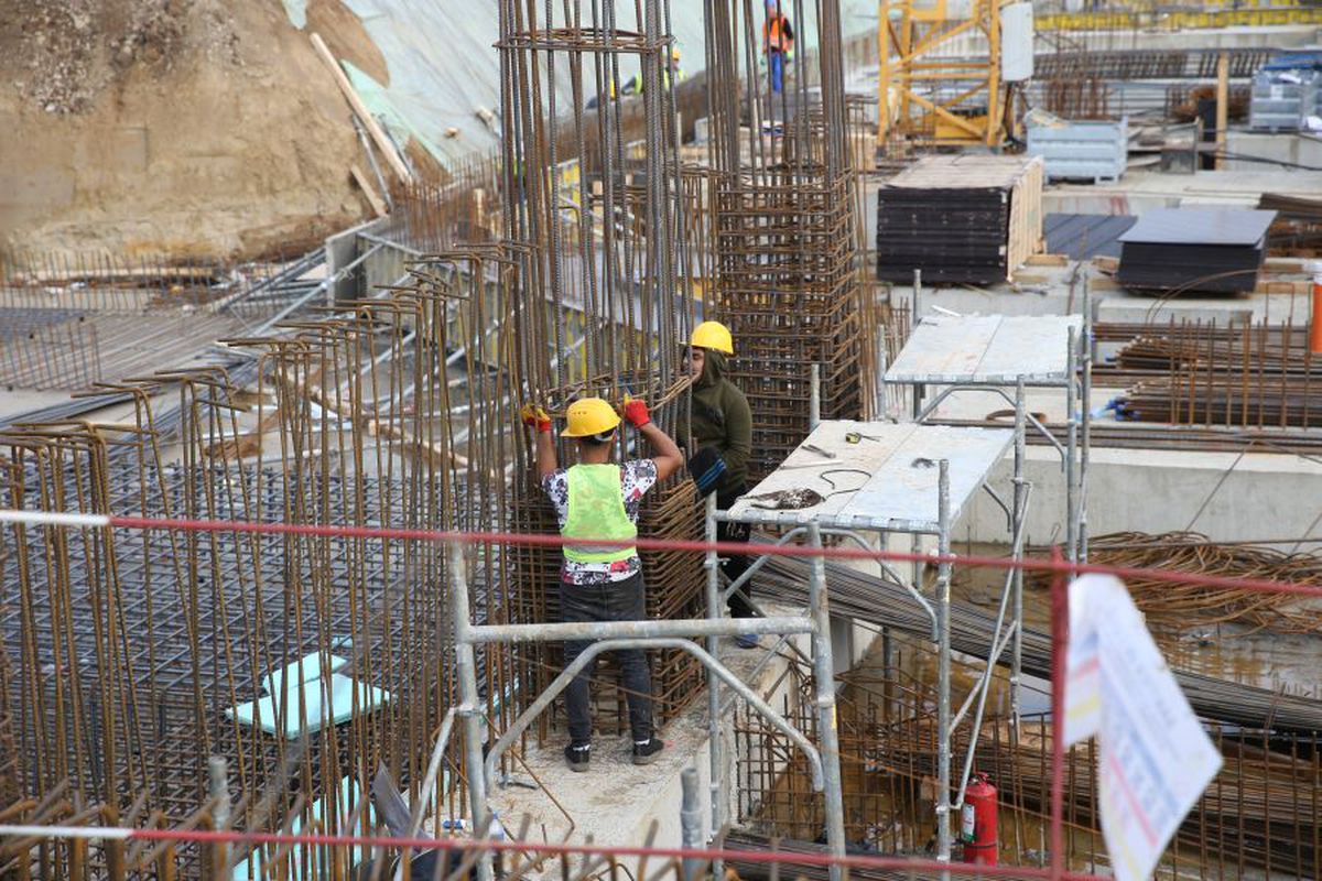 FOTO + VIDEO Ludovic Orban, în inspecție la stadioanele pentru Euro 2020: „S-a bătut pasul pe loc! S-au pierdut ani buni degeaba”