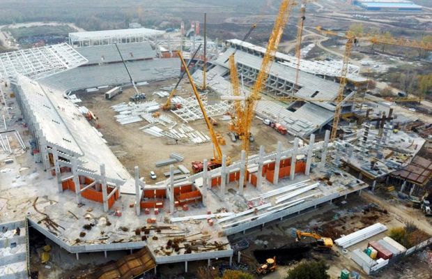 FOTO + VIDEO Ludovic Orban, în inspecție la stadioanele pentru Euro 2020: „S-a bătut pasul pe loc! S-au pierdut ani buni degeaba”