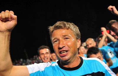 EXCLUSIV VIDEO Dan Petrescu s-a răzgândit și nu mai pleacă de la CFR Cluj + Moment amuzant de pe vremea când antrena la Urziceni